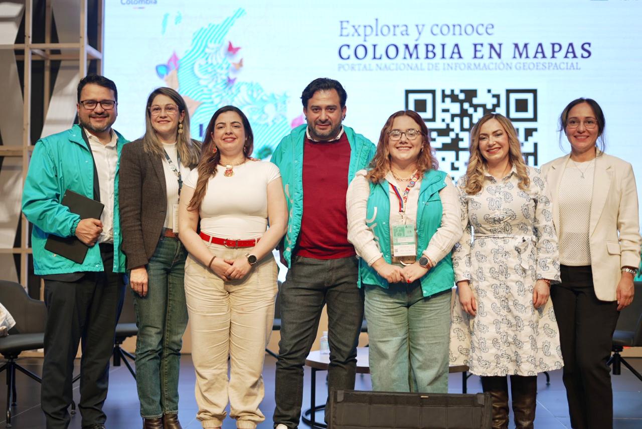 Colombia en Mapas feria del libro